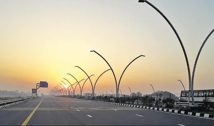 Are Bikes Allowed On Agra Lucknow Expressway