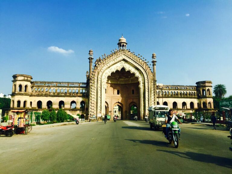 Famous Things To Buy In Lucknow