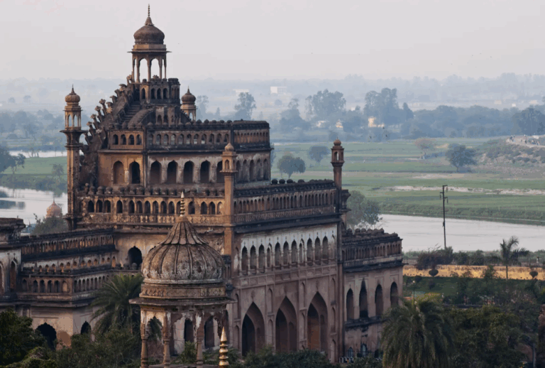 Posh Area In Lucknow For Residential Purposes