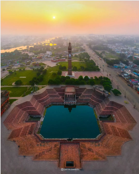 Husainabad Clock Tower 