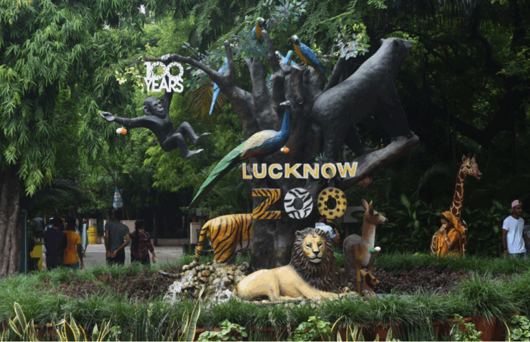 Is Lucknow Zoo Open Today
