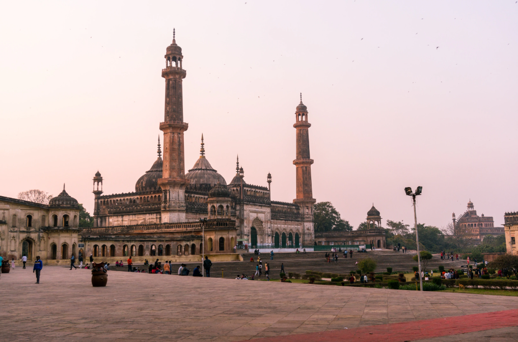Tourist scams in Lucknow